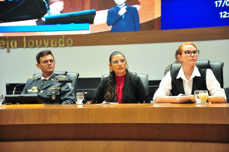 Cavalaria da PMMA participa de sessão solene em alusão ao Dia Internacional da Síndrome de Down