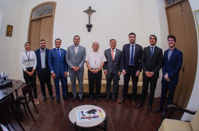 Dom Gilberto Pastana propõe programa de formação espiritual e técnica para vereadores