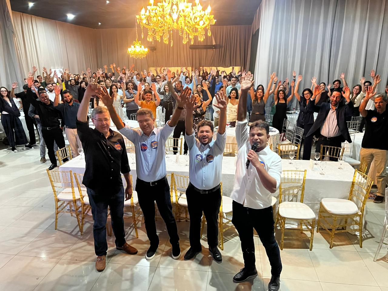 ”Quero ampliar a missão de cuidar das pessoas”, afirma Dr. Joel diante de centenas de médicos